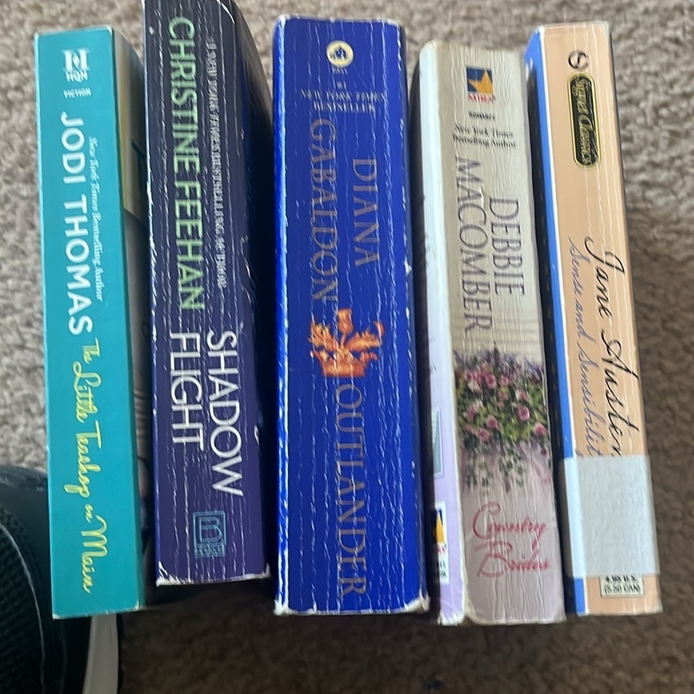 5 Book Bundle - Picture 2 of 2
